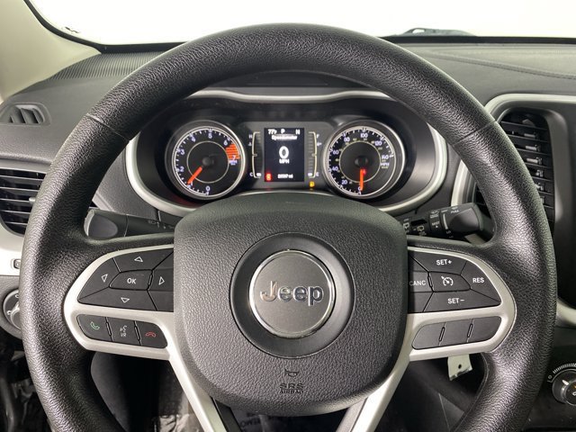 Used 2017 Jeep Cherokee Sport AWD/4WD image 18