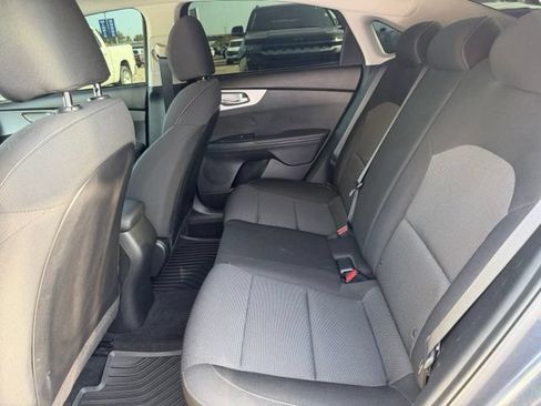 Used 2023 Kia Forte LXS w/ LXS Technology Package FWD image 13