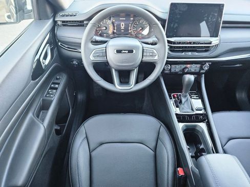 New 2025 Jeep Compass Limited w/ Sun & Sound Group image 11