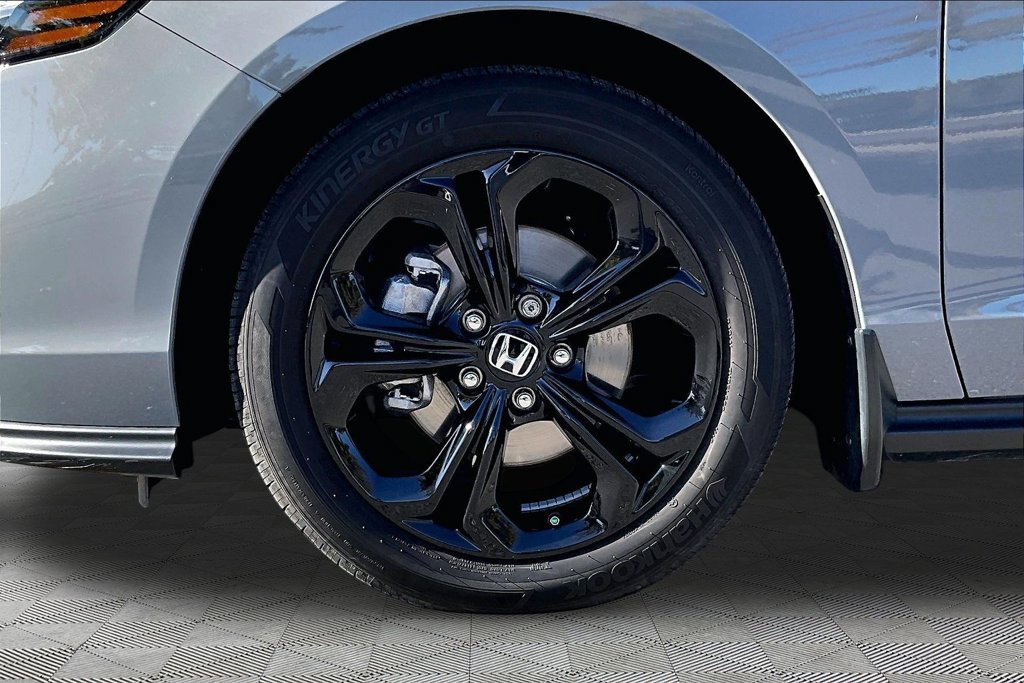 Used 2025 Honda Accord SE image 24