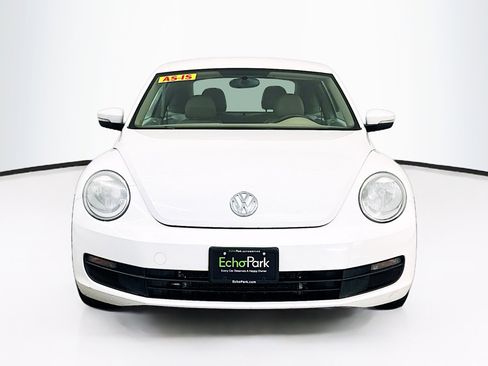 Used 2013 Volkswagen Beetle 2.5 image 2
