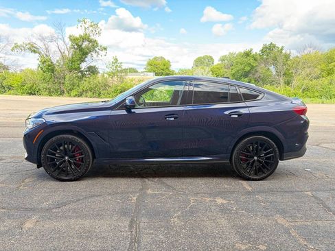 Used 2022 BMW X6 M50i w/ Executive Package AWD/4WD image 4