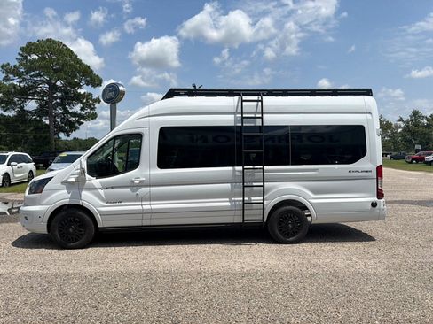 New 2026 Ford Transit 250 148 High Roof Extended AWD image 3