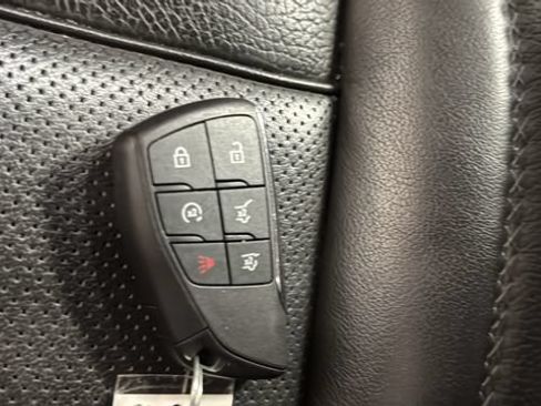 Used 2023 GMC Yukon XL Denali AWD/4WD image 20