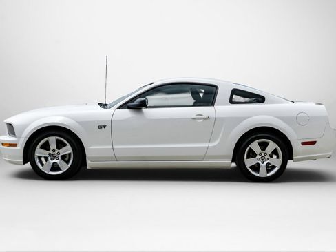 Used 2007 Ford Mustang GT Premium RWD image 9