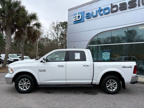 Used 2018 RAM 1500 SLT image 2