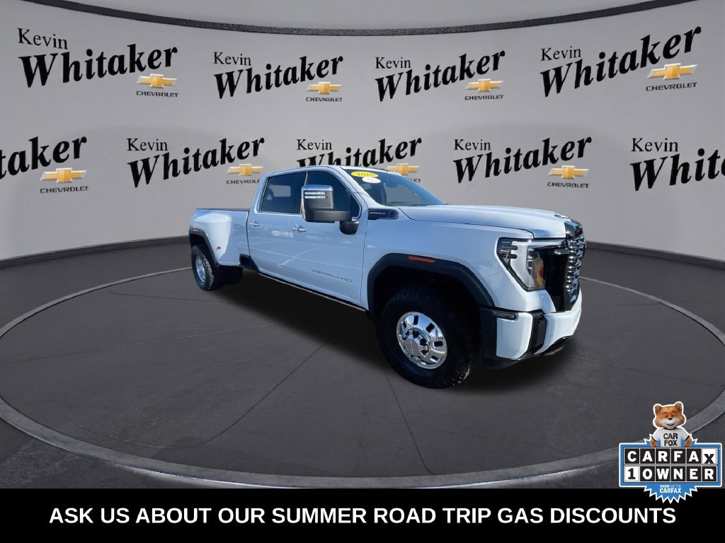 Used 2026 GMC Sierra 3500 Denali Ultimate AWD/4WD image 2