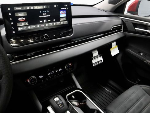 New 2026 Mitsubishi Outlander SE image 23