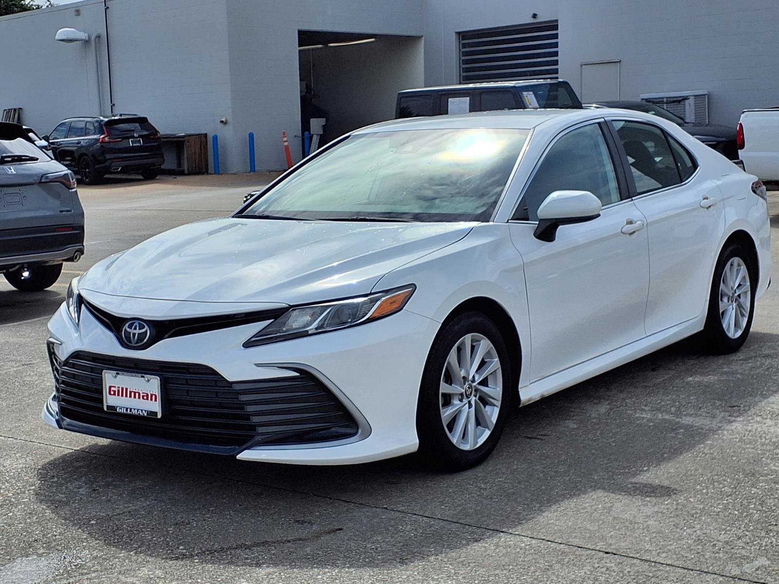 Used 2022 Toyota Camry LE FWD image 20