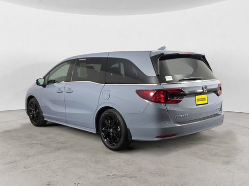 Certified 2024 Honda Odyssey Sport image 7