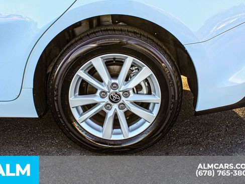 Used 2025 Toyota Camry LE image 16