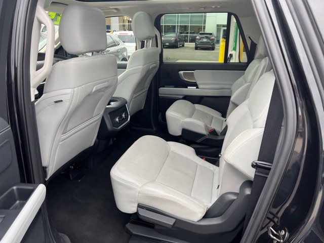 Used 2025 Ford Expedition Max Platinum w/ Driver's Package AWD/4WD image 14