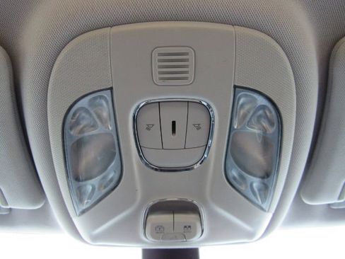 Used 2018 Jeep Compass Latitude w/ Popular Equipment Group image 49