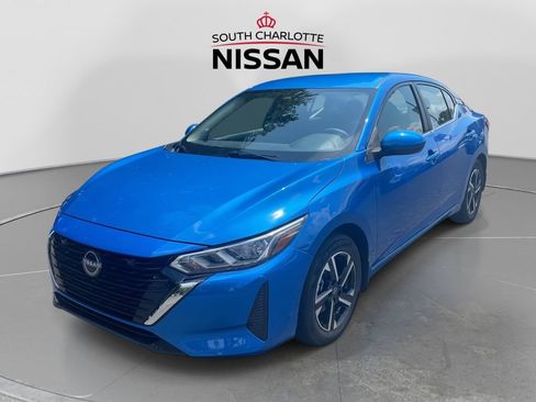 Used 2025 Nissan Sentra SV w/ All-Weather Package FWD image 3