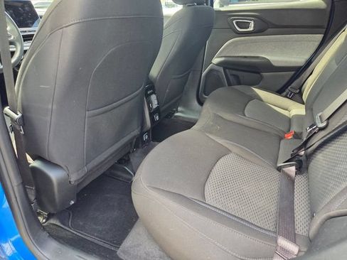 Used 2023 Jeep Compass Sport AWD/4WD image 9
