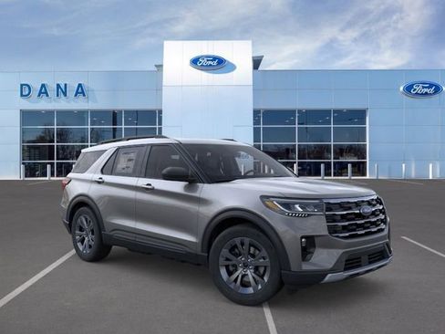 New 2026 Ford Explorer Active w/ Active Comfort Package image 7