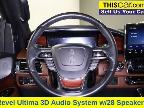 Used 2022 Lincoln Navigator Reserve image 16