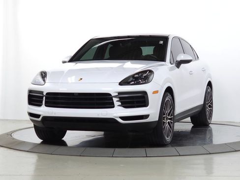Used 2020 Porsche Cayenne AWD/4WD image 3