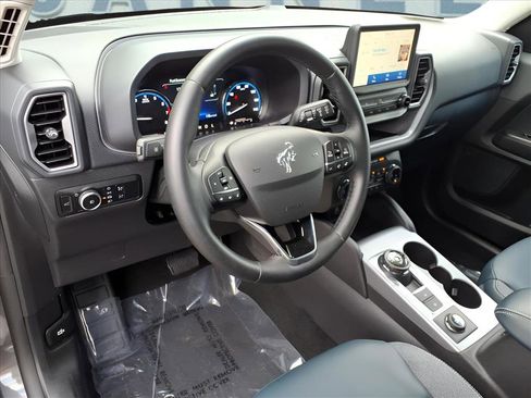 Used 2024 Ford Bronco Sport Outer Banks image 18