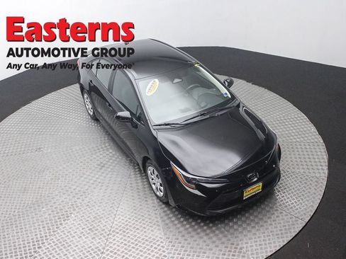 Used 2024 Toyota Corolla LE FWD image 3