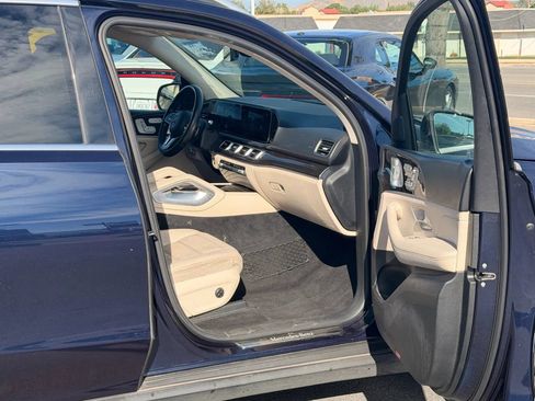 Used 2021 Mercedes-Benz GLE 350 4MATIC w/ Premium Package image 19