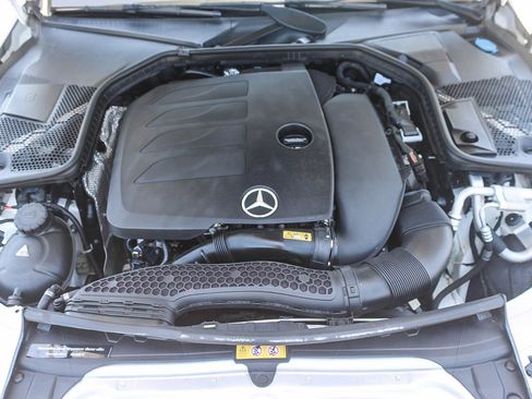 Used 2019 Mercedes-Benz C 300 Sedan image 27