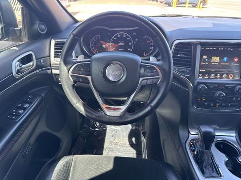 Used 2017 Jeep Grand Cherokee Trailhawk image 13
