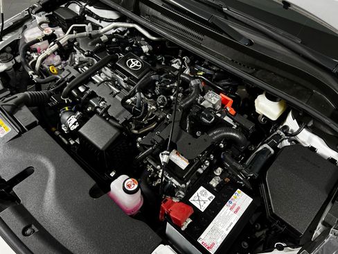 Certified 2025 Toyota Corolla LE image 10