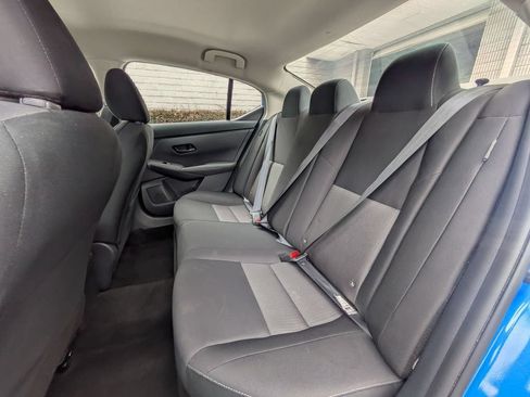 Used 2025 Nissan Sentra SV FWD image 27