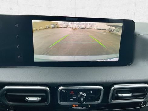 New 2026 Nissan Sentra SV w/ SV Convenience Package FWD image 17