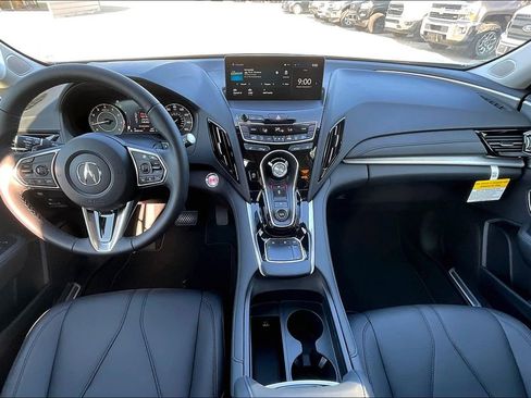Used 2024 Acura RDX SH-AWD image 2