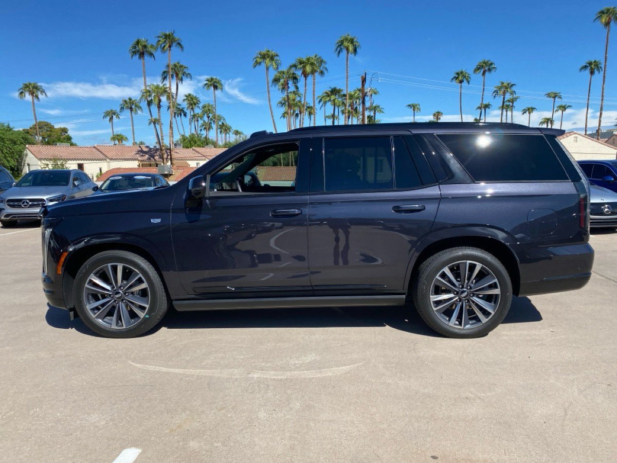 Used 2025 Cadillac Escalade Sport w/ Touring Package AWD/4WD image 3