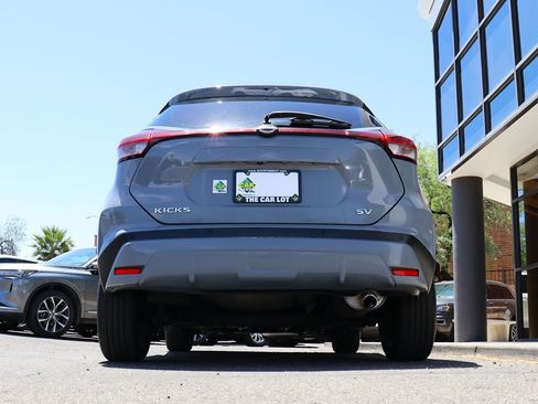 Used 2023 Nissan Kicks SV w/ Exterior Package image 12