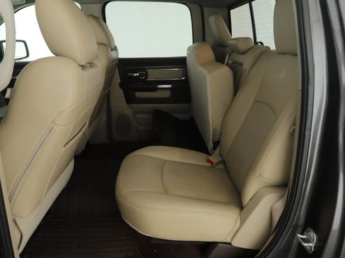 Used 2017 RAM 1500 Laramie w/ Convenience Group image 7