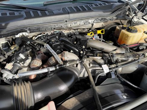 Certified 2017 Ford F350 Lariat w/ Lariat Value Package image 33