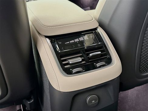 Certified 2026 Volvo XC90 T8 Plus w/ Protection Package Premier AWD/4WD image 26
