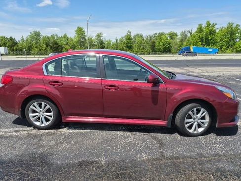 Used 2014 Subaru Legacy 2.5i Premium AWD/4WD image 5