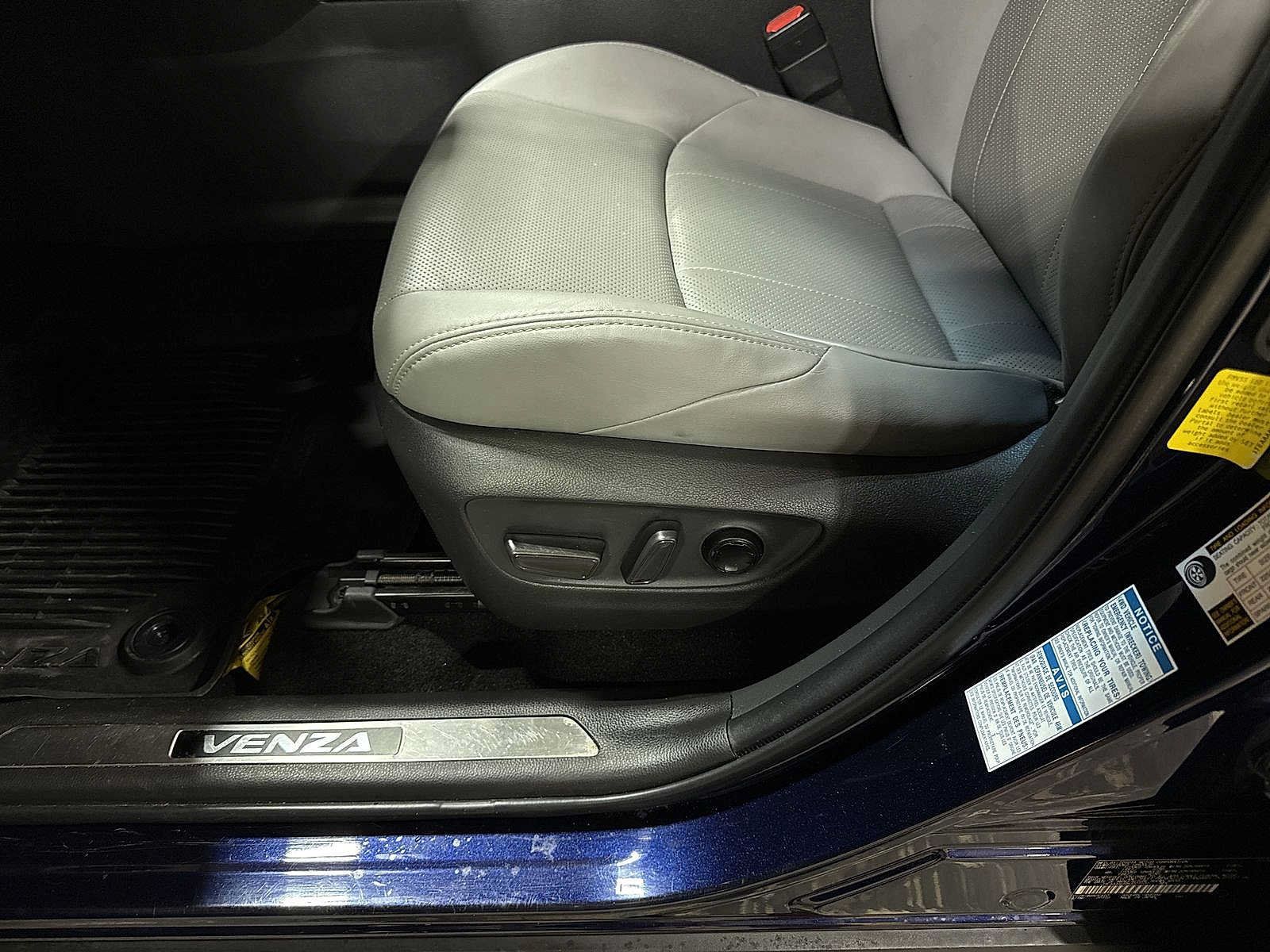Used 2021 Toyota Venza XLE w/ Softex Package AWD/4WD image 24