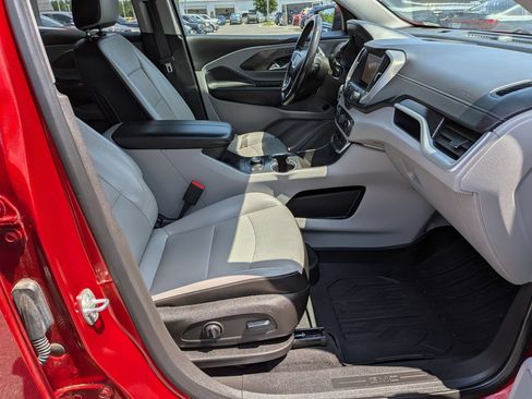 Used 2022 GMC Terrain SLT w/ Infotainment Package II FWD image 39
