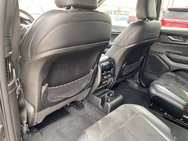 Used 2023 Jeep Grand Cherokee L Altitude AWD/4WD image 32