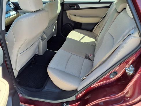 Used 2017 Subaru Outback 2.5i Premium AWD/4WD image 19