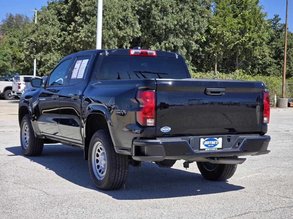 Used 2024 Chevrolet Colorado W/T RWD image 5
