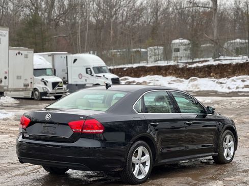 Used 2013 Volkswagen Passat 2.5 SE image 6