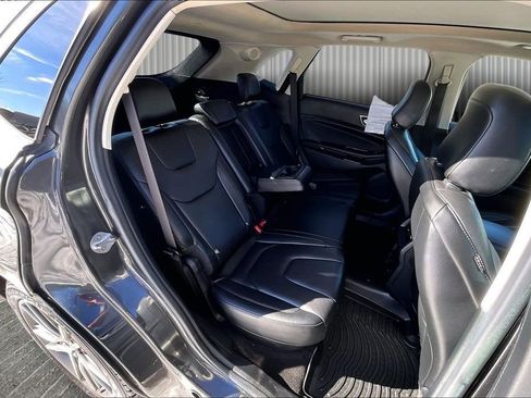 Used 2020 Ford Edge Titanium w/ Class II Trailer Tow Package image 28