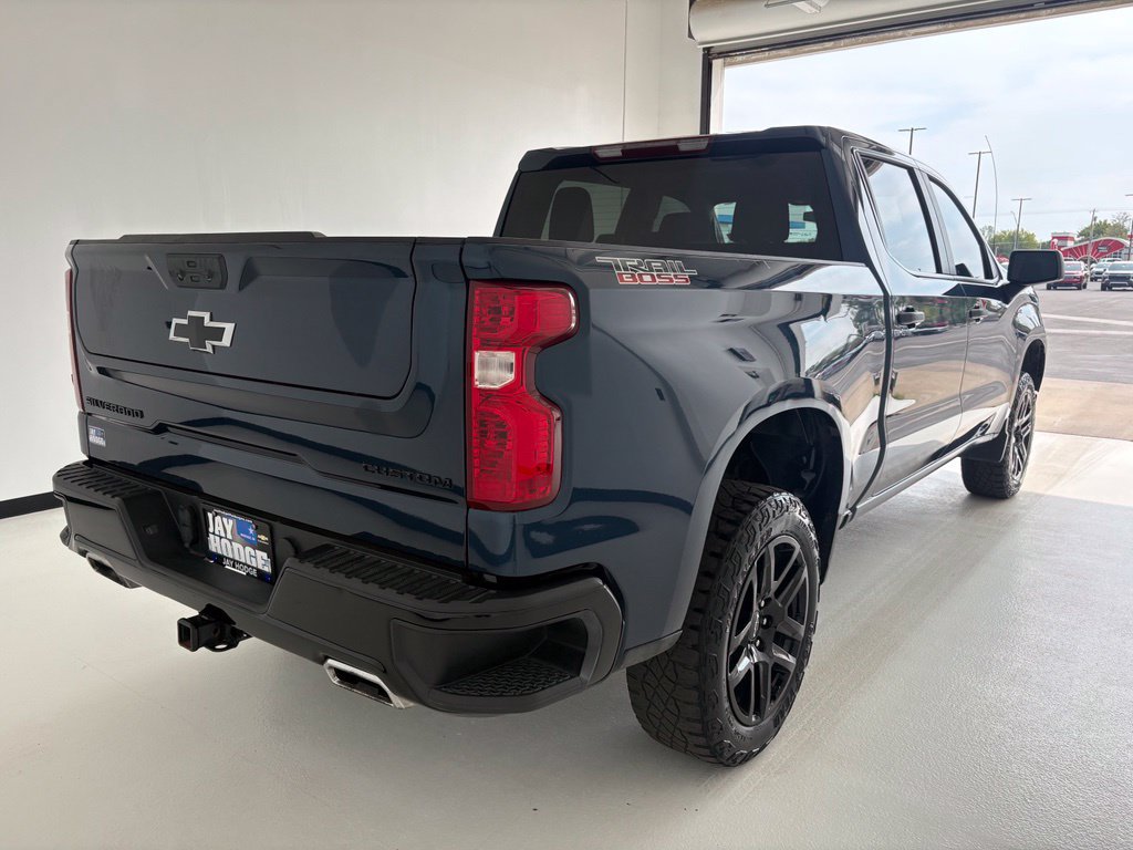 Used 2022 Chevrolet Silverado 1500 Custom Trail Boss w/ LPO, Dark Essentials Package AWD/4WD image 14