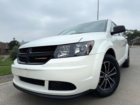 Used 2018 Dodge Journey SE w/ Popular Equipment Group FWD image 5