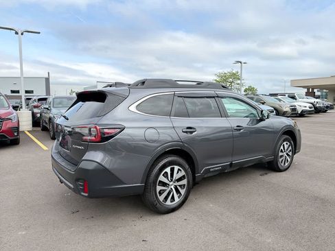Used 2022 Subaru Outback Premium w/ Popular Package #1 AWD/4WD image 13
