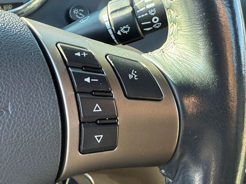 Used 2007 Pontiac Solstice Convertible w/ Premium Package image 17