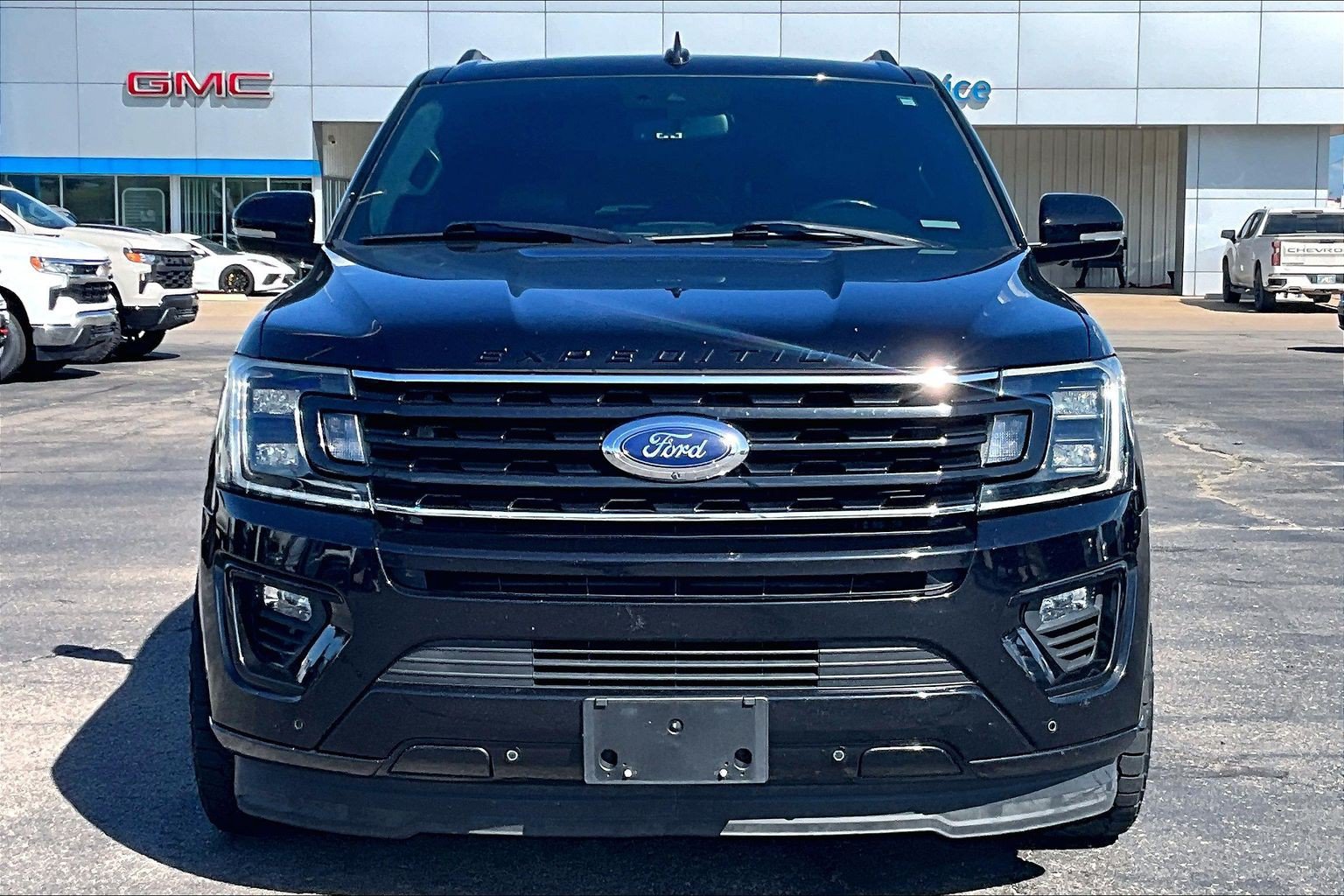Used 2020 Ford Expedition Limited w/ Equipment Group 303A RWD image 3