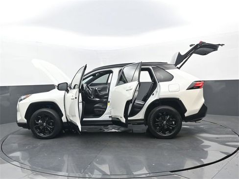 Used 2022 Toyota RAV4 XSE image 34
